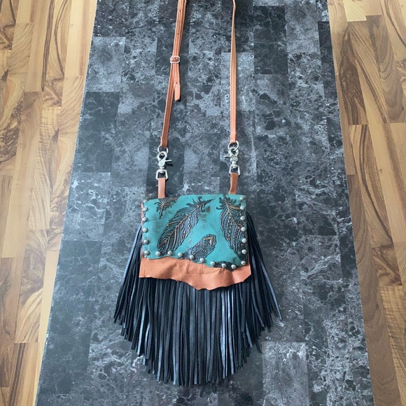 Bag is 8in wide and 6in tall - Picture 2 of 5